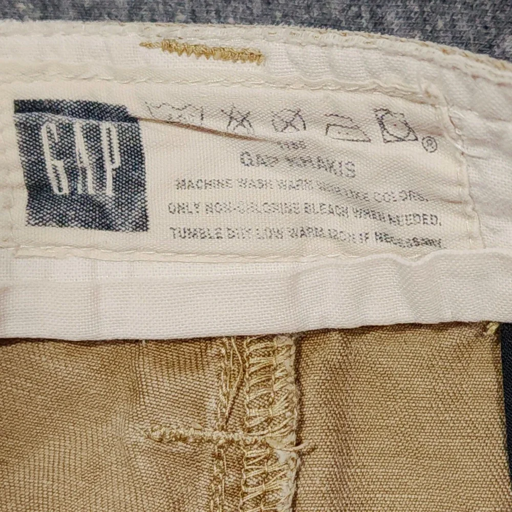 Gap Khakis Shorts 32 x10 Men Beige 22